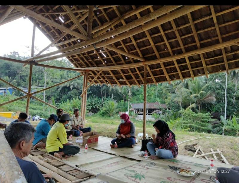 Ida Ristanti Kunjungi Pokdakan  Mina Karya Gunung Kukusan